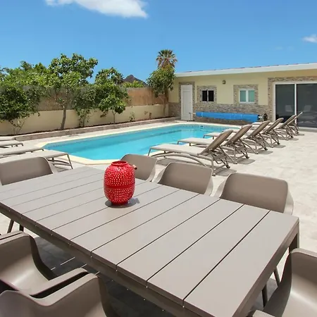 Sleeps 12 With Pool Air Con And Wifi
