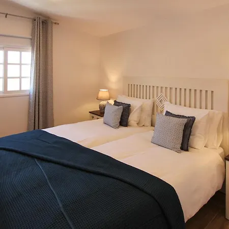 Sleeps 12 With Pool Air Con And Wifi Villa Buzanada